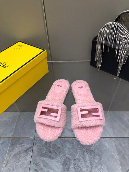 FENDI BAGUETTE SLIDE SLIPPERS IN LIGHT PINK WOOL