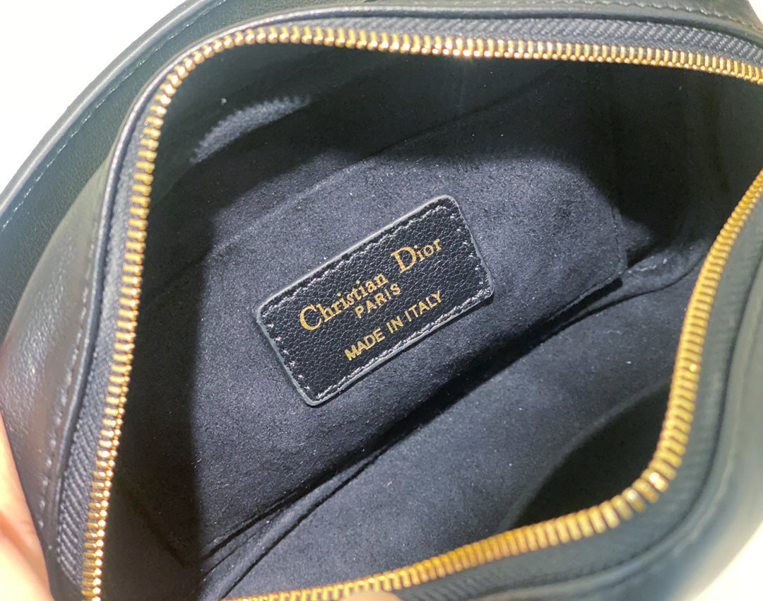 CARO BOX BAG 19 IN BLACK QUILTED MACROCANNAGE CALFSKIN