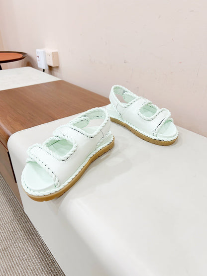 REFINED DAD SANDAL IN WHITE LAMBSKIN