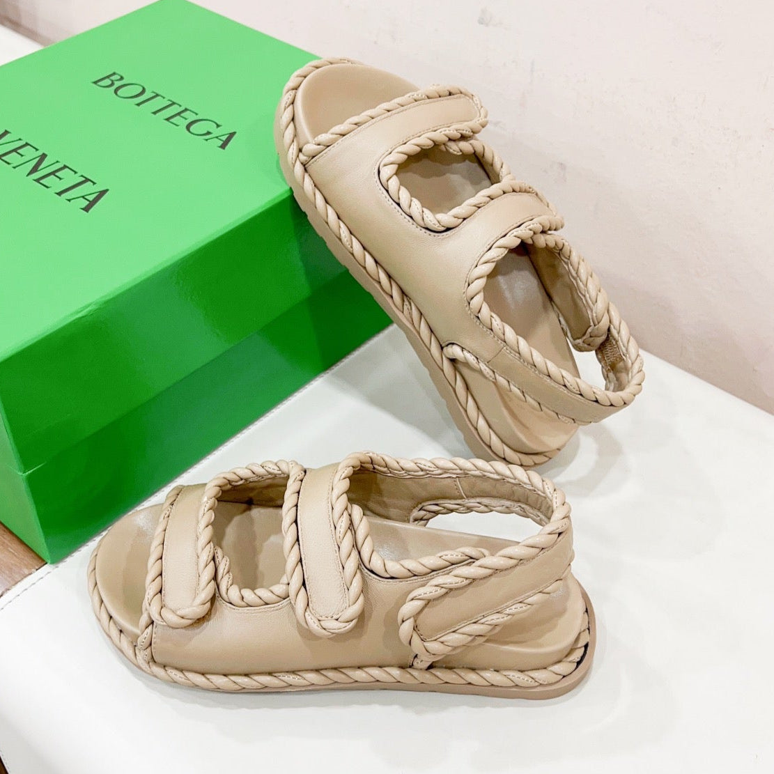 REFINED DAD SANDAL IN TUSCAN BEIGE LAMBSKIN