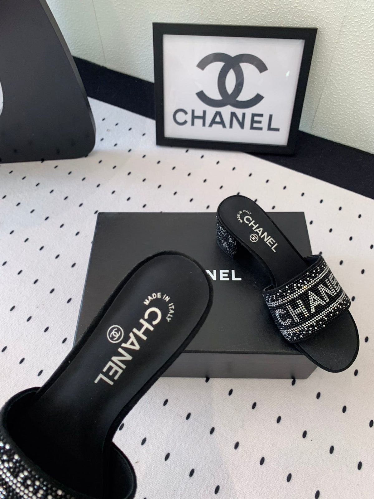 CC RHINESTONE LETTER HIGH HEELS BLACK AND WHITE LAMBSKIN
