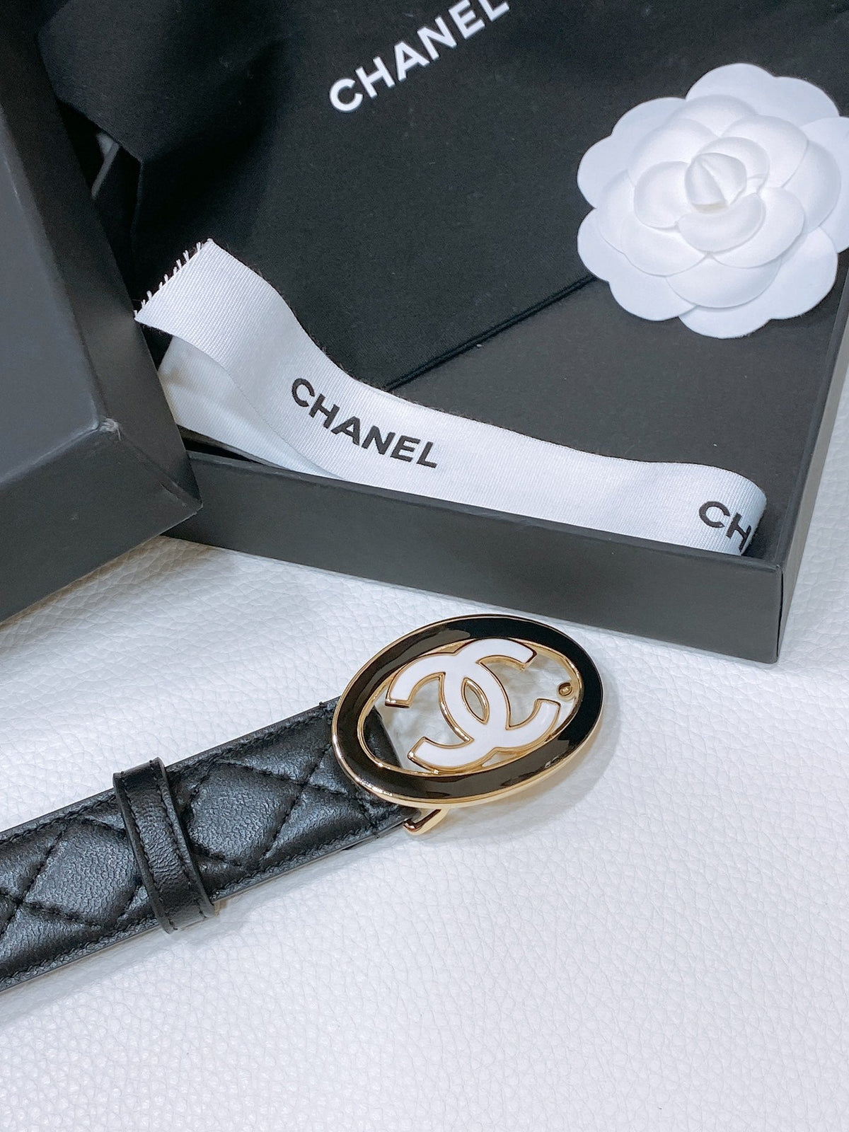 CC 30MM BELT IN BLACK EMBROIDERED CALFSKIN WHITE MIX BLACK METAL LOGO GOLD HARDWARE