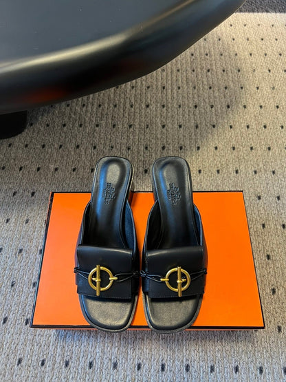 ILOT 55 MM SANDAL IN BLACK CALFSKIN