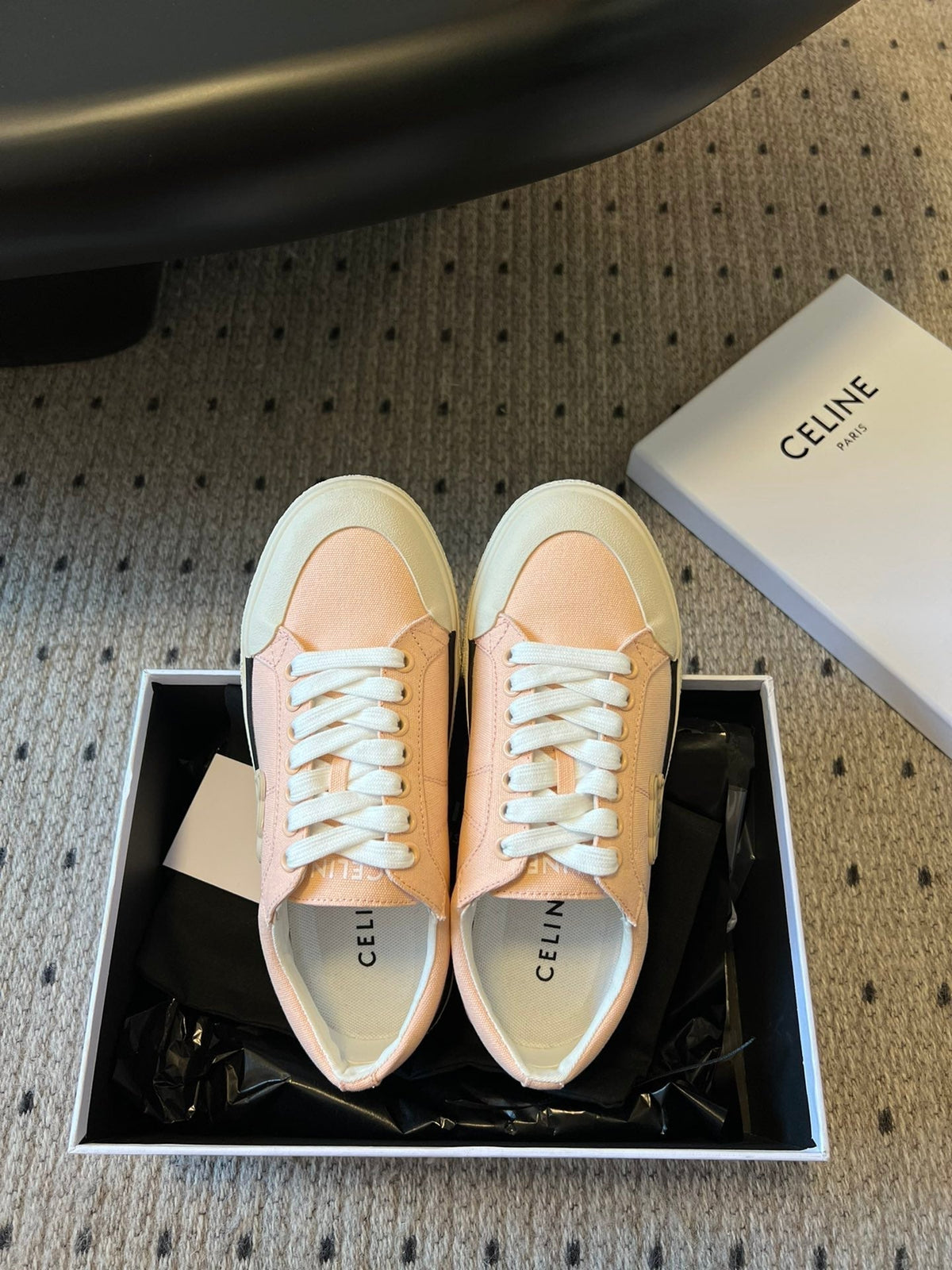 TRAINER LOW LACE-UP SNEAKER IN LIGHT ORANGE CANVAS