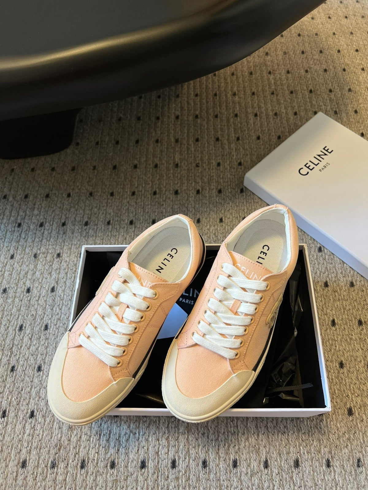 TRAINER LOW LACE-UP SNEAKER IN LIGHT ORANGE CANVAS