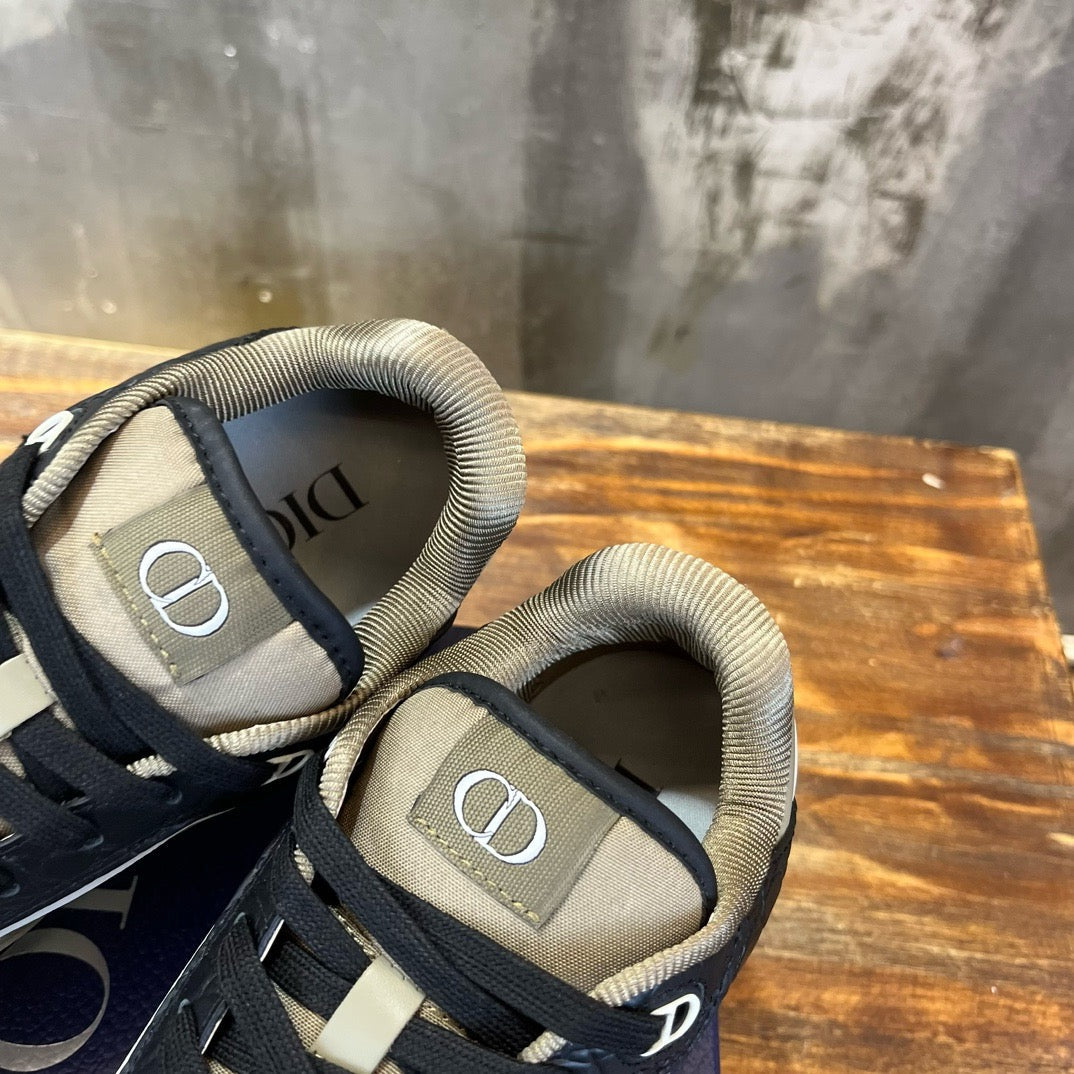 DIO Sneakers