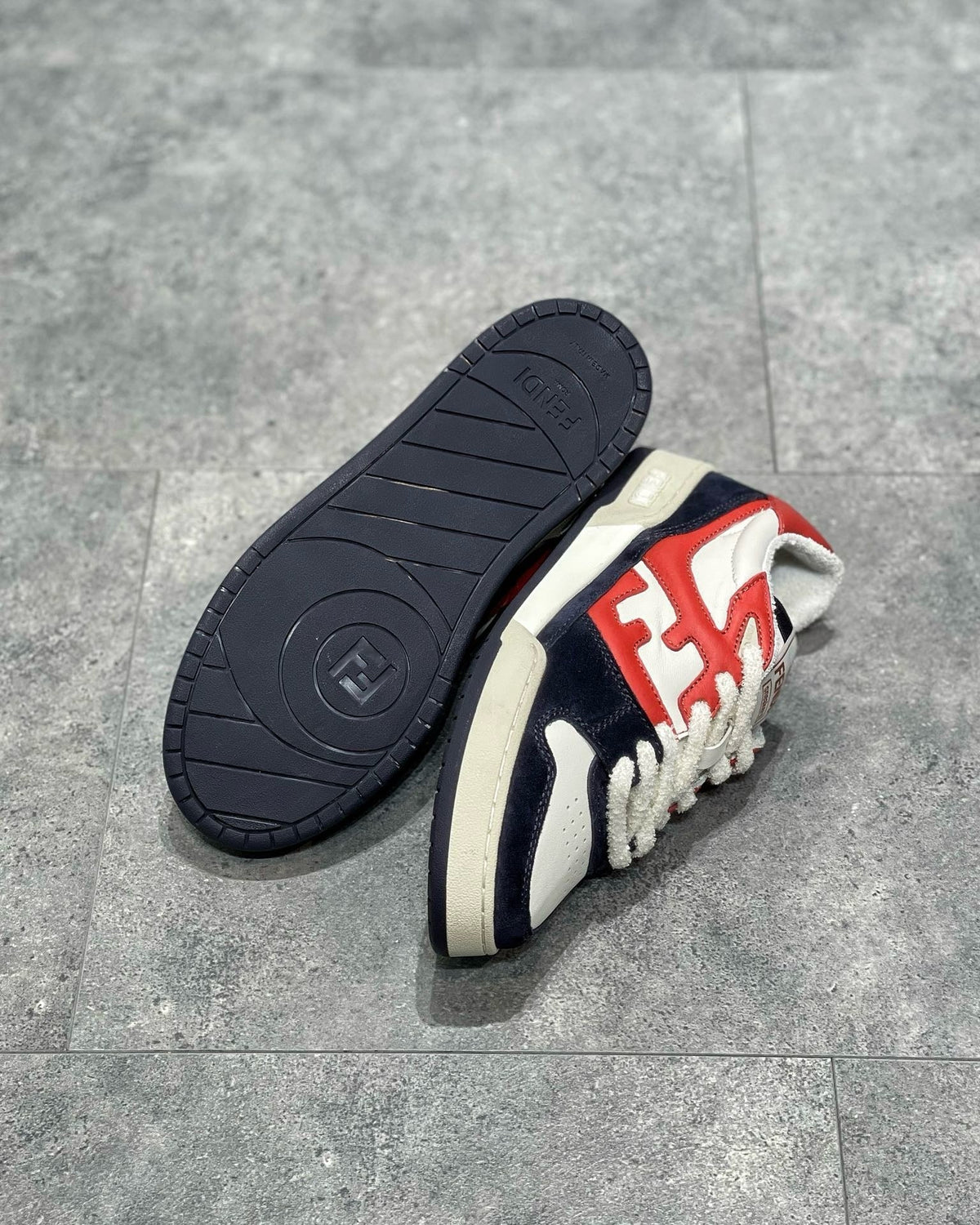 FEN Sneakers