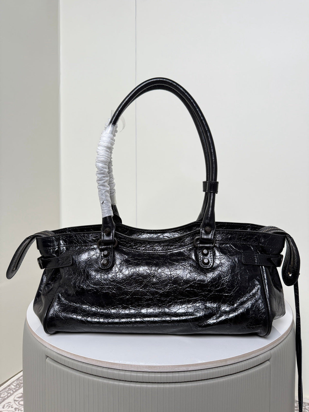 BLCG WOMEN'S LE CITY BAG EAST-WEST IN BLACK 40