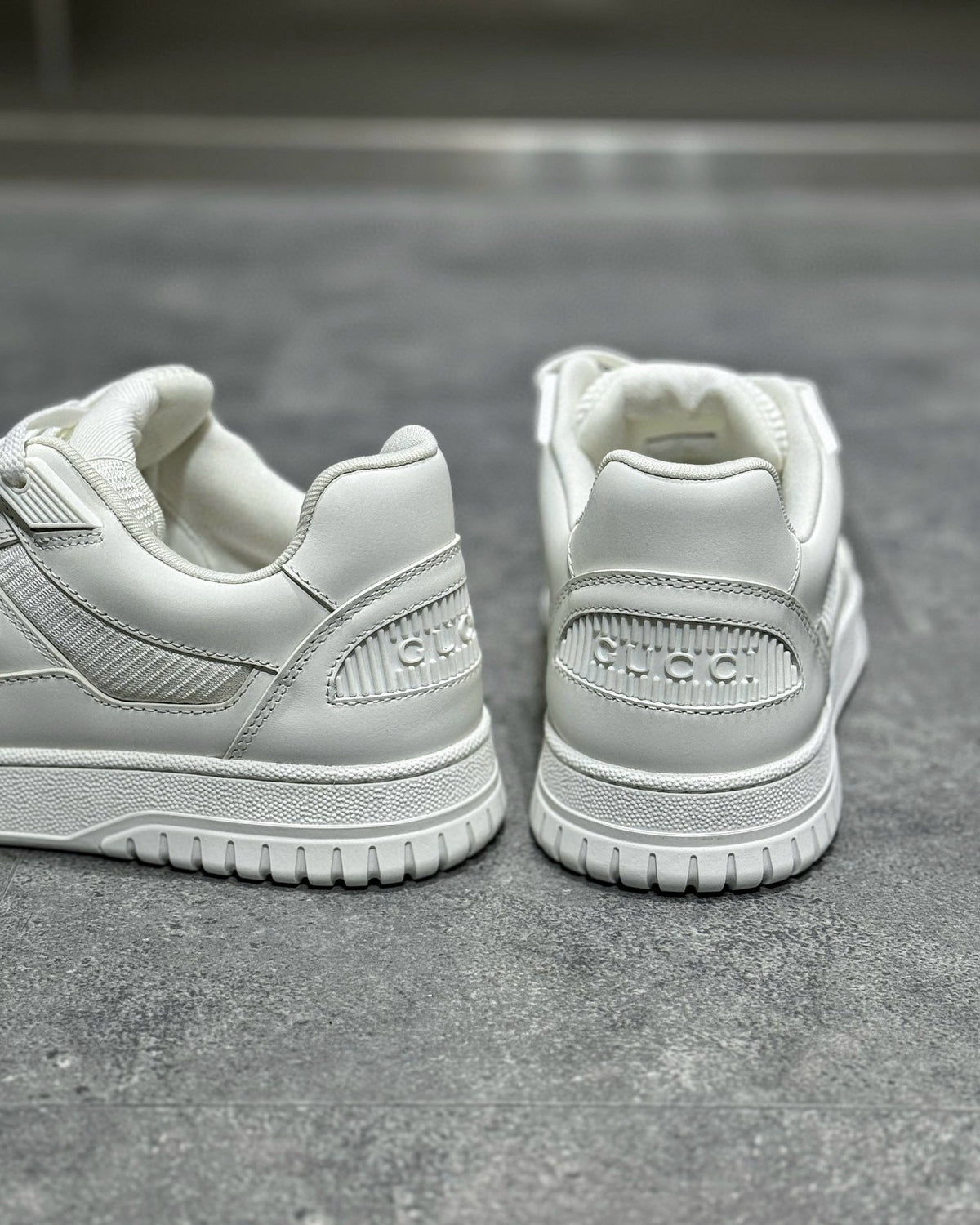 GUC Sneakers
