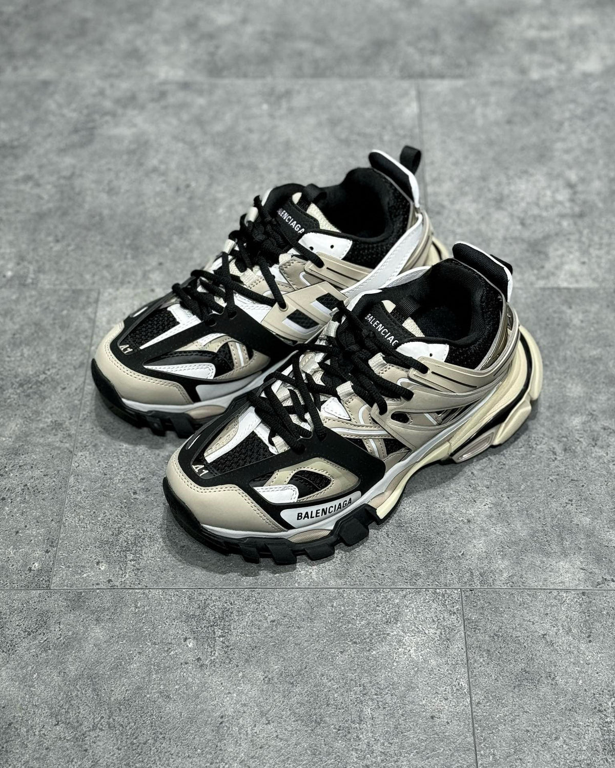 BLCG Sneakers