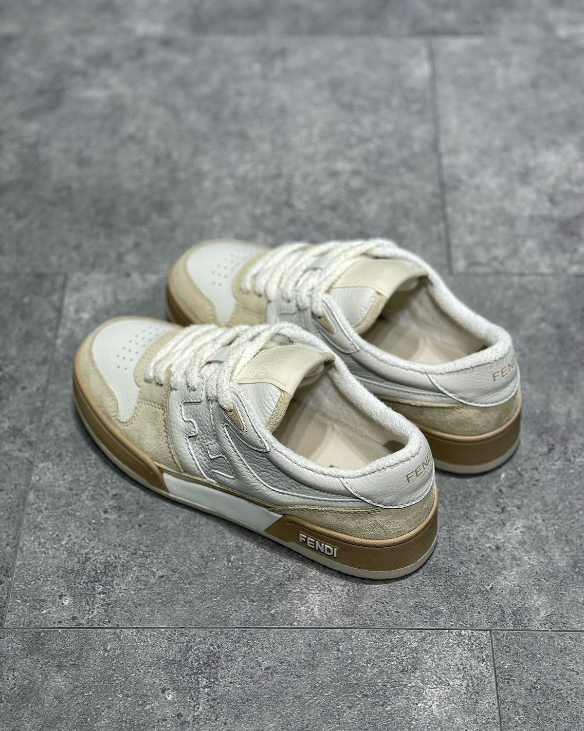 FEN Sneakers