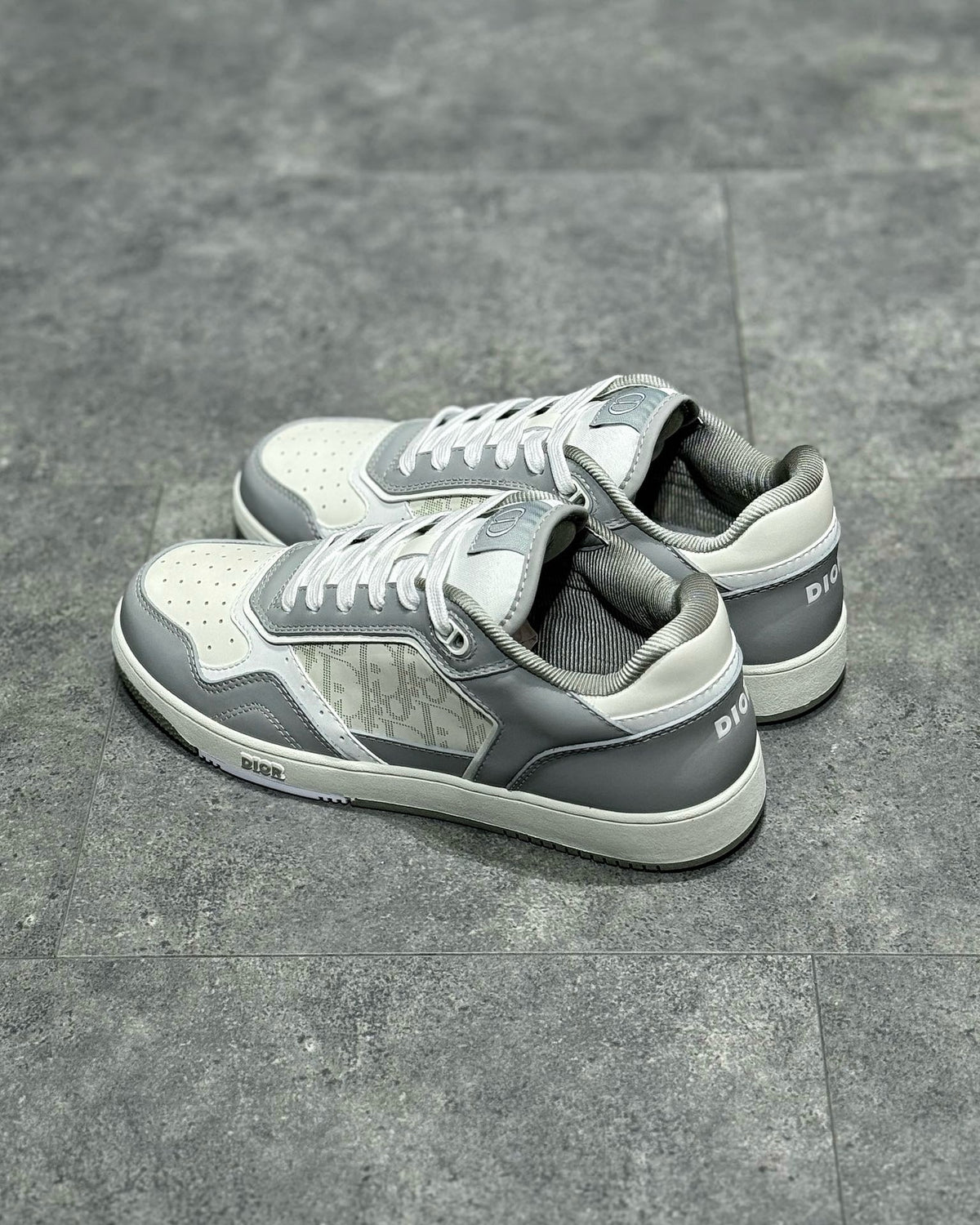 DIO Sneakers