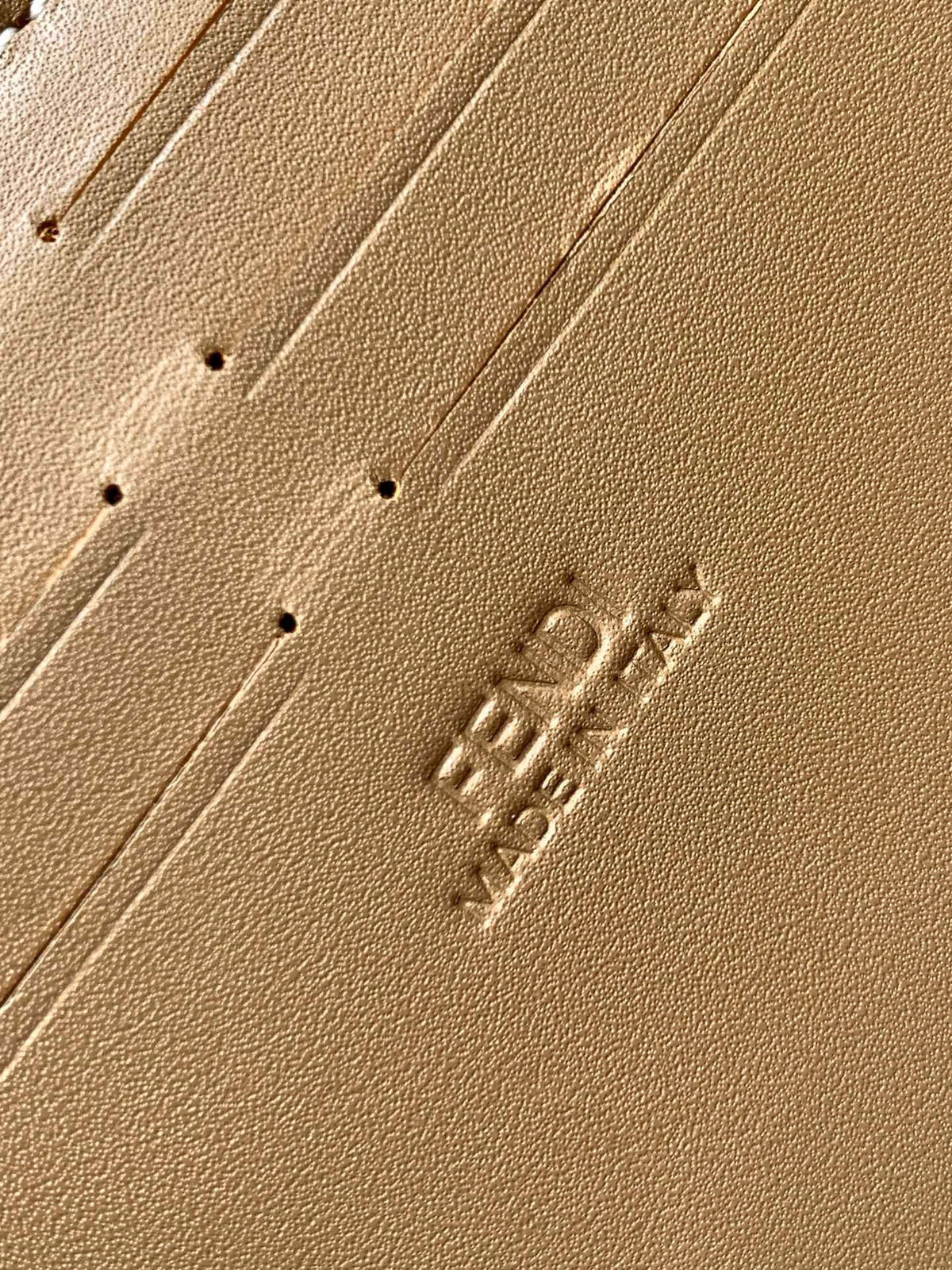 FEN BAGUETTE SOFT TRUNK 21.5*6.5*13
