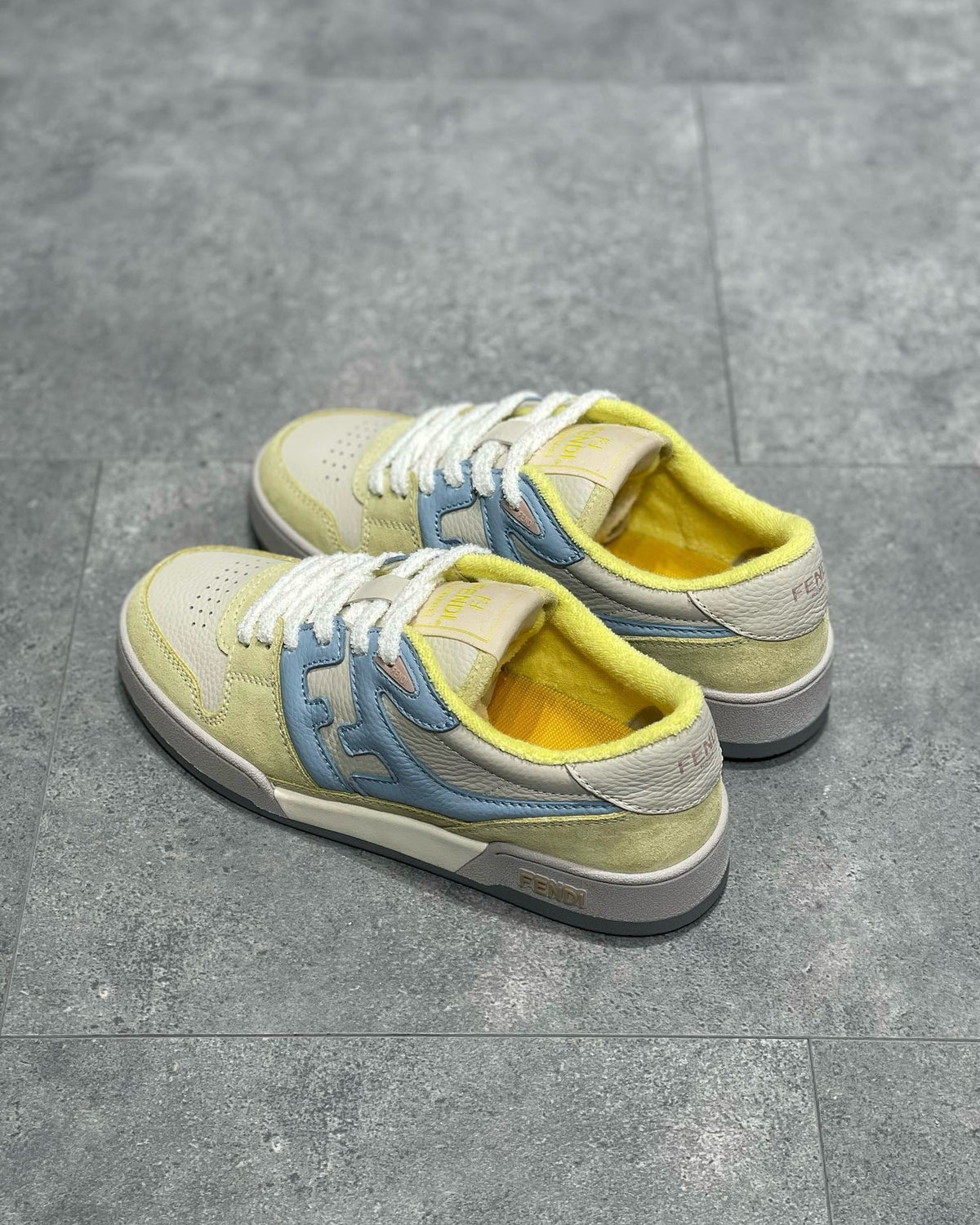 FEN Sneakers