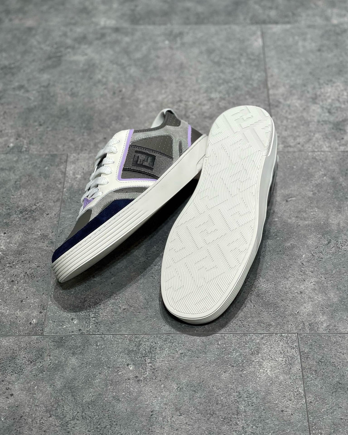 FEN Sneakers