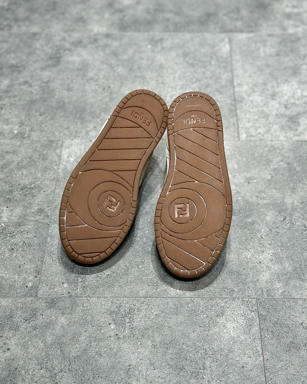 FEN Sneakers