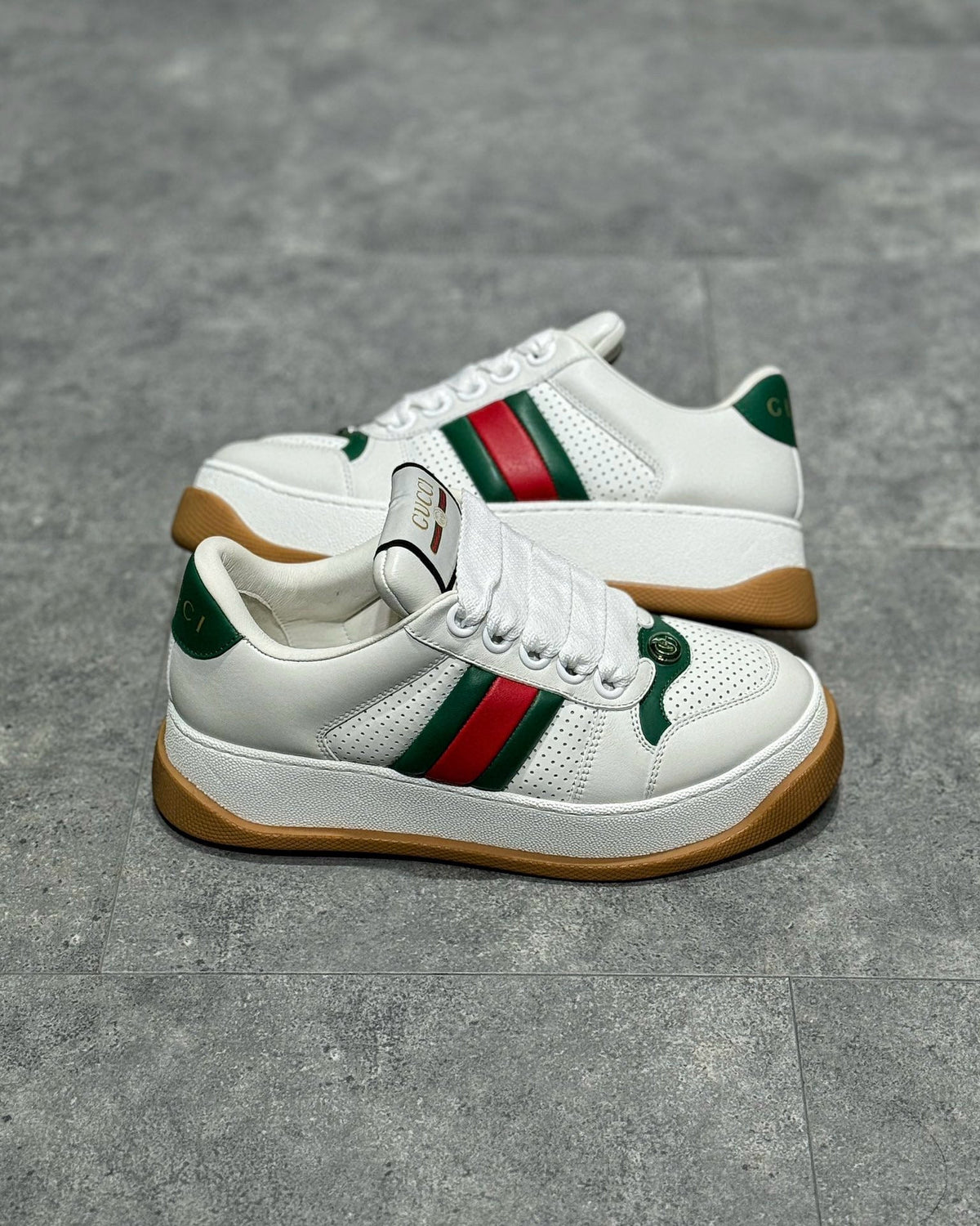 GUC Sneakers