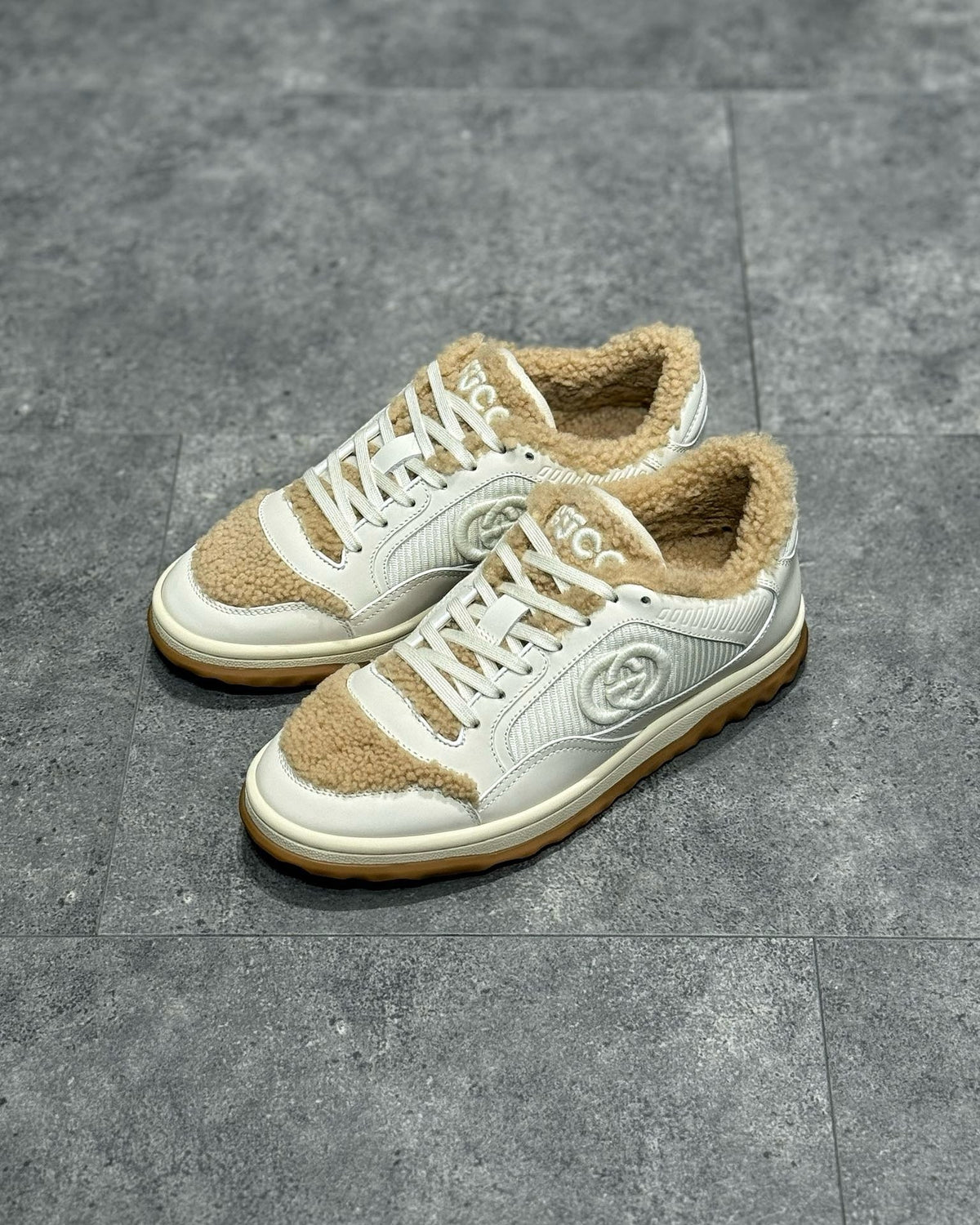 GUC Sneakers
