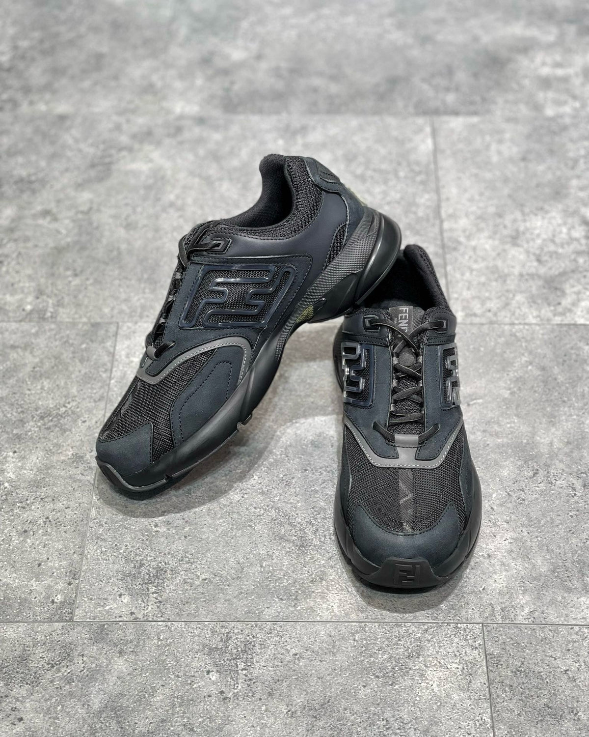 FEN Sneakers