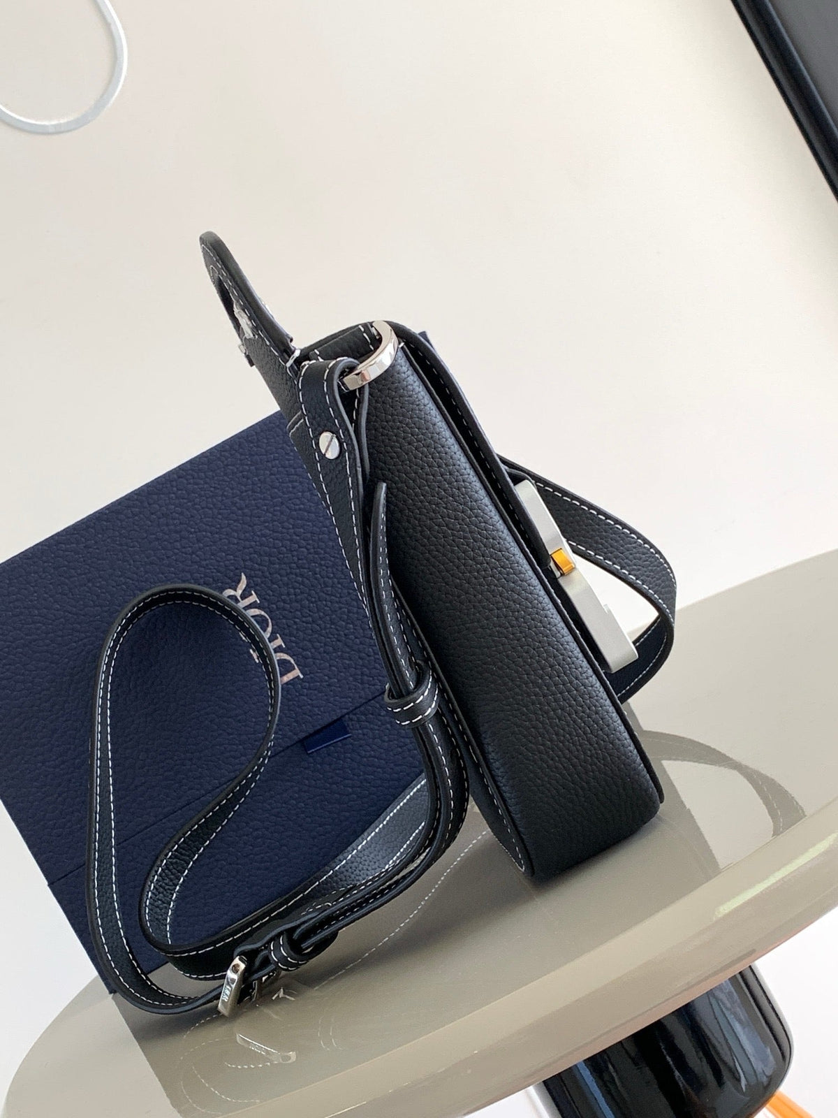 DIO Sling Bag
