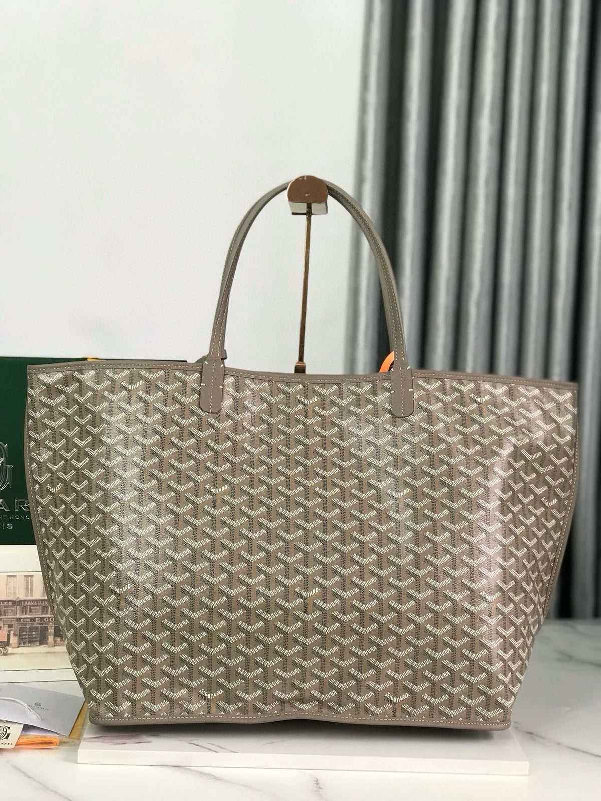 GOY REVERSIBLE ANJOU 39*32*19
