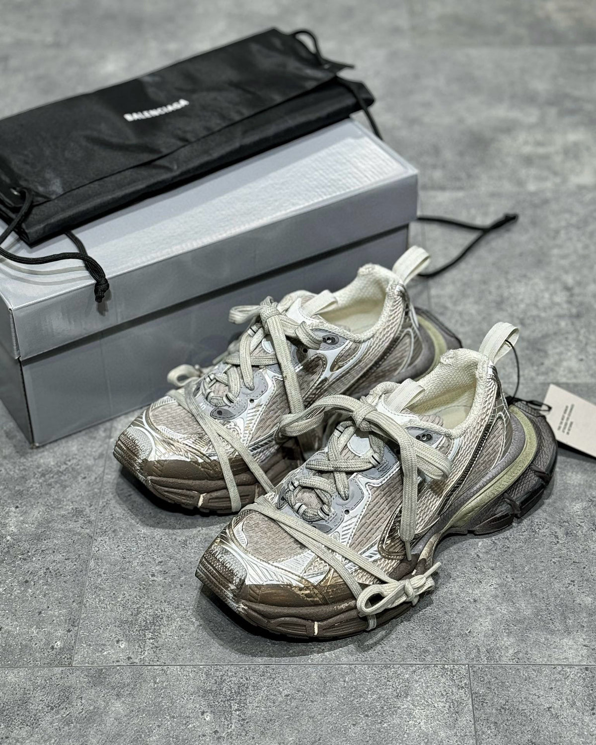 BLCG Sneakers