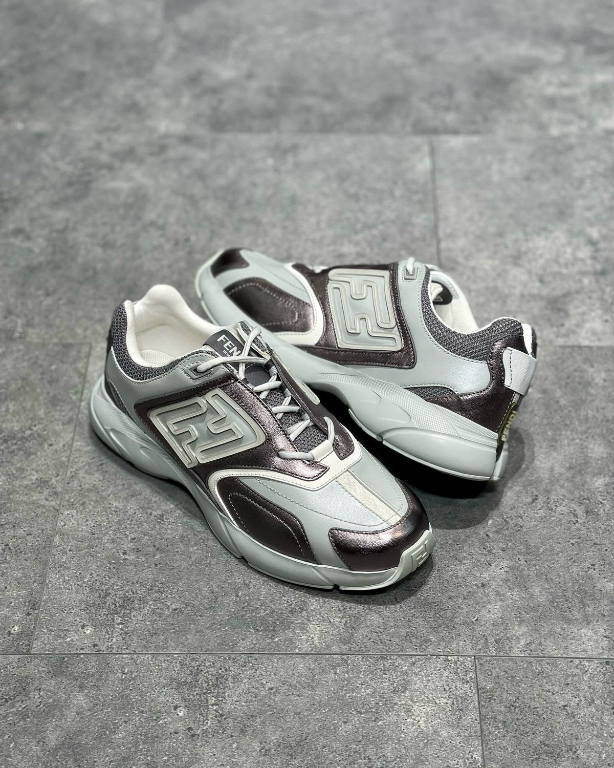 FEN Sneakers