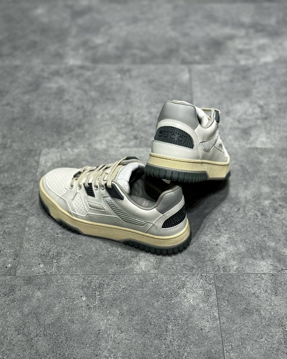GUC Sneakers