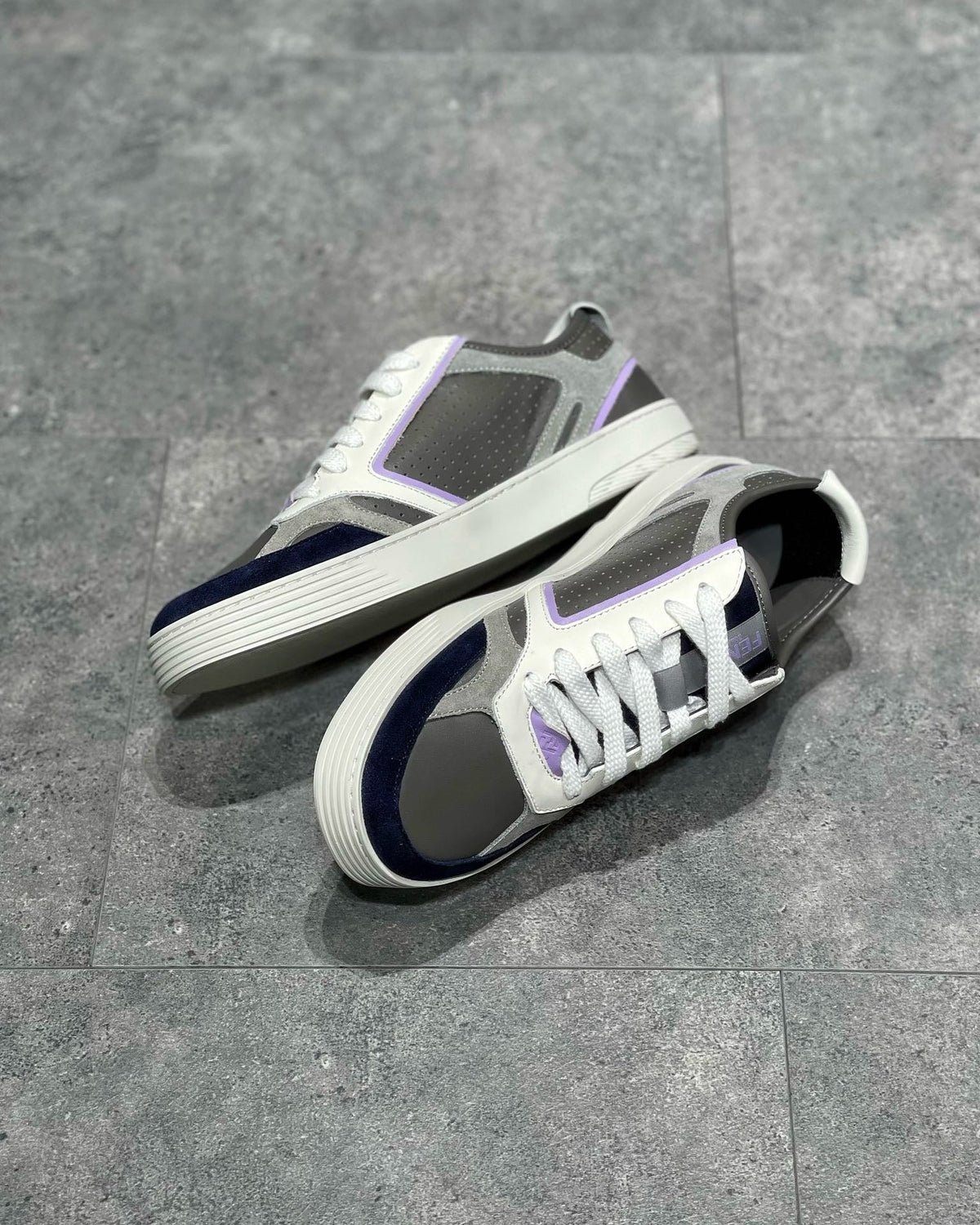 FEN Sneakers