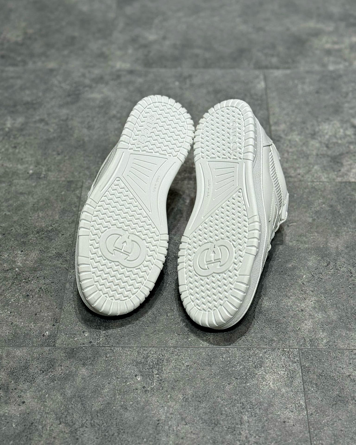GUC Sneakers