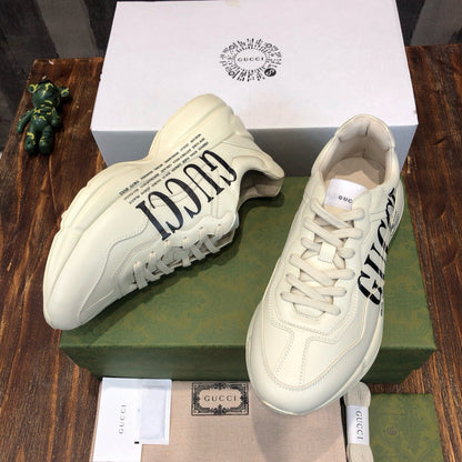 GUC Sneakers