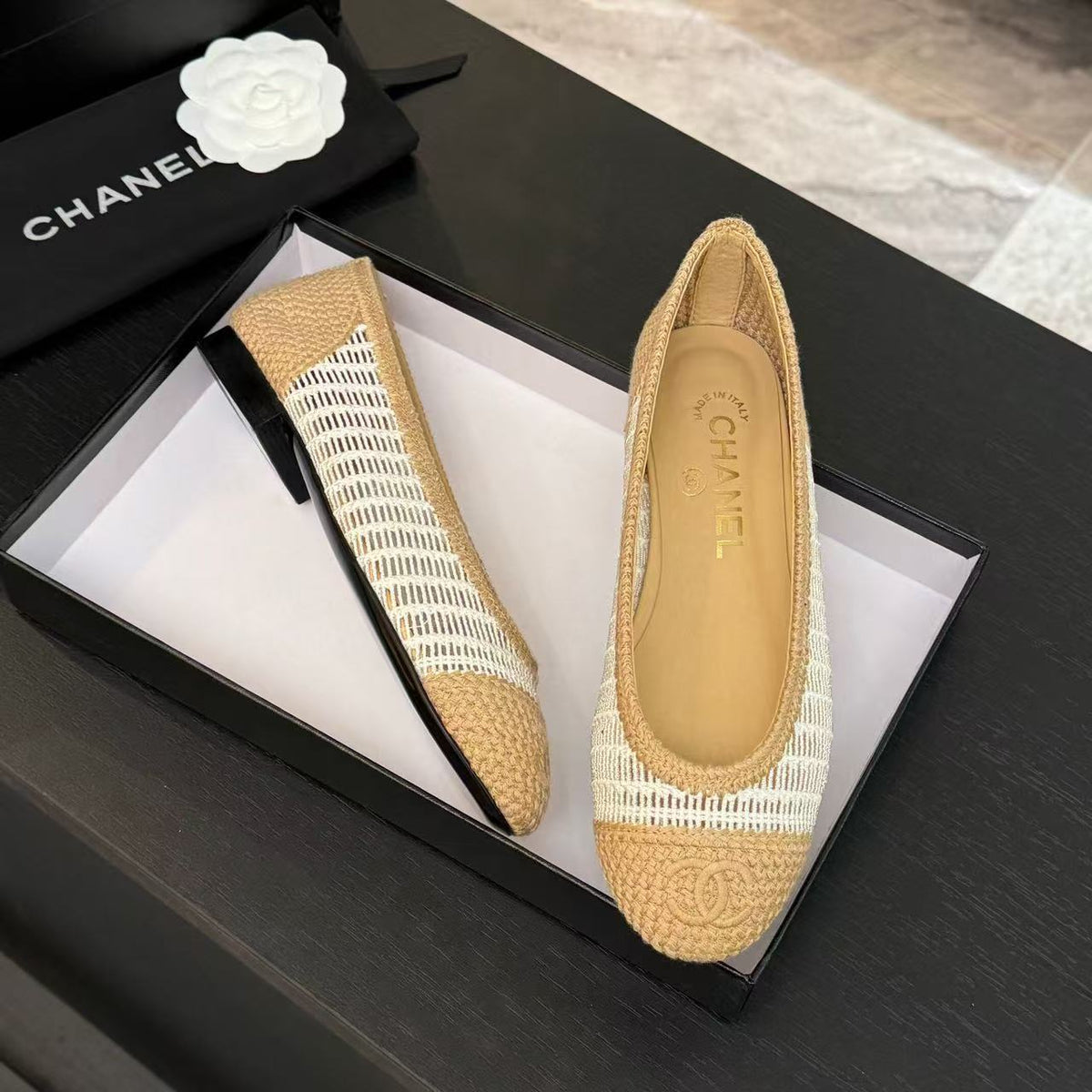 cc 2025 ballet flat beige white raffia
