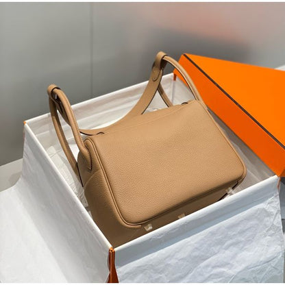HERM Lindy 26cm Bag In Chai Clemence Leather GHW
