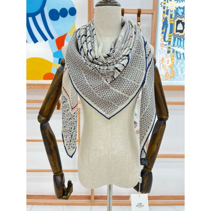 HERM Grey Dressage Tressage Shawl 140