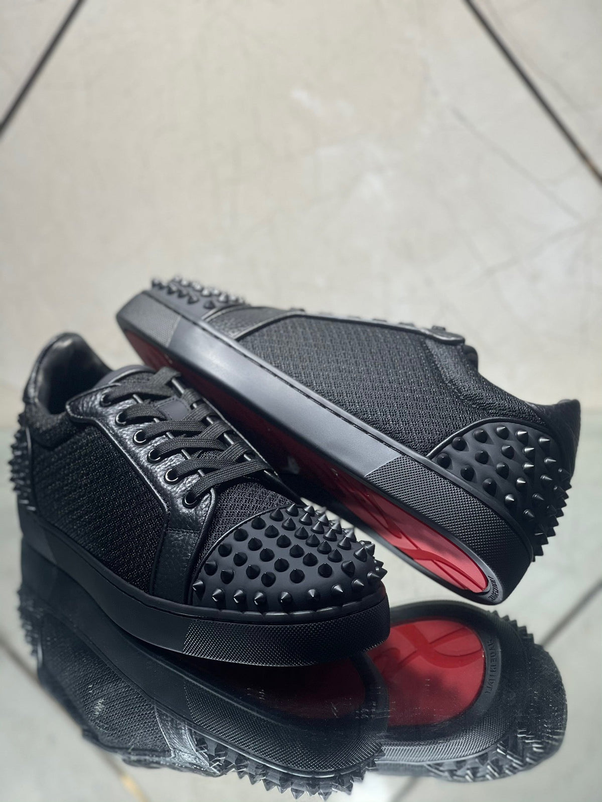 Sneakers & Shoes