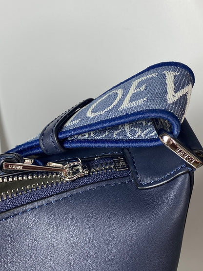 LO Messenger Bag