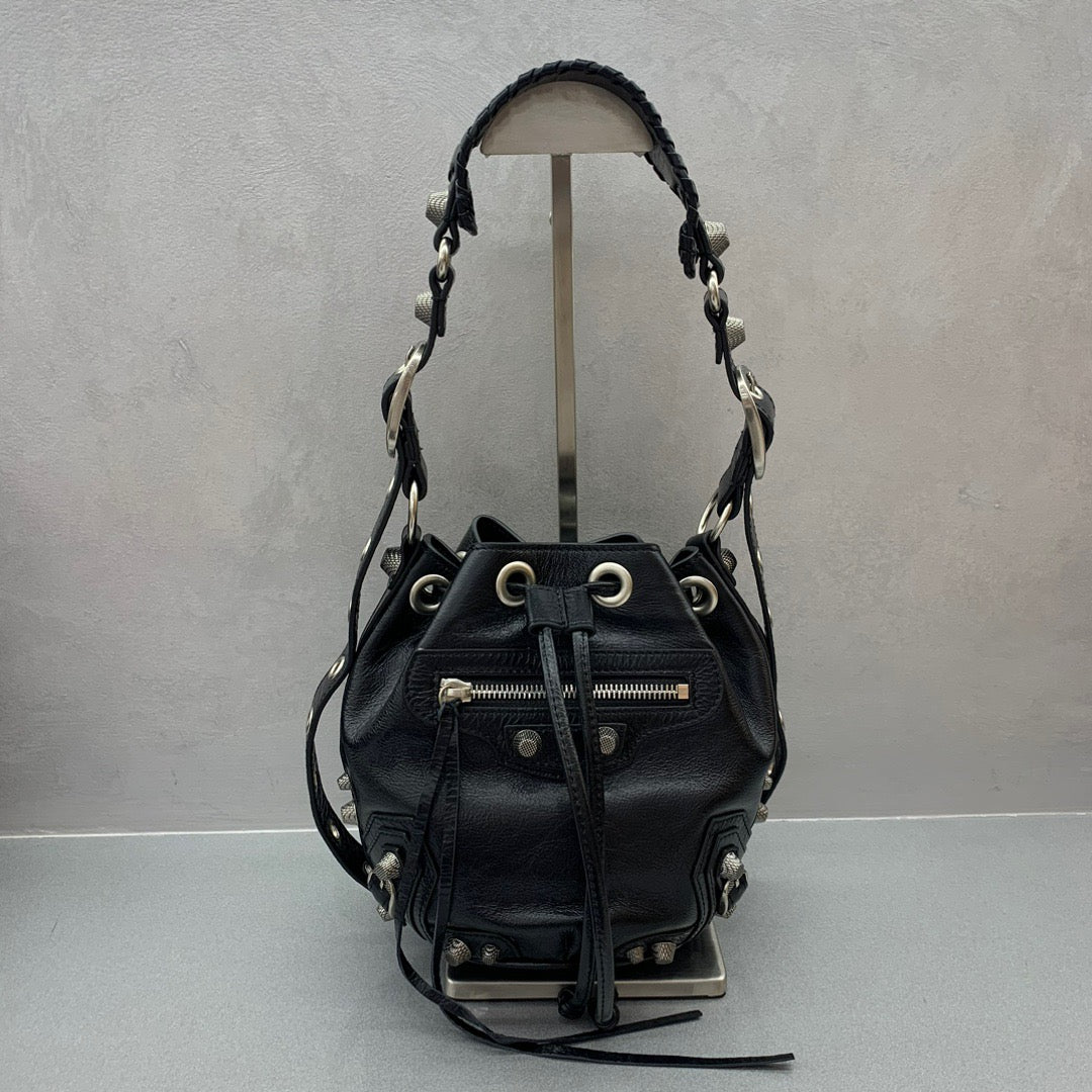 BLCG Cagole Bucket