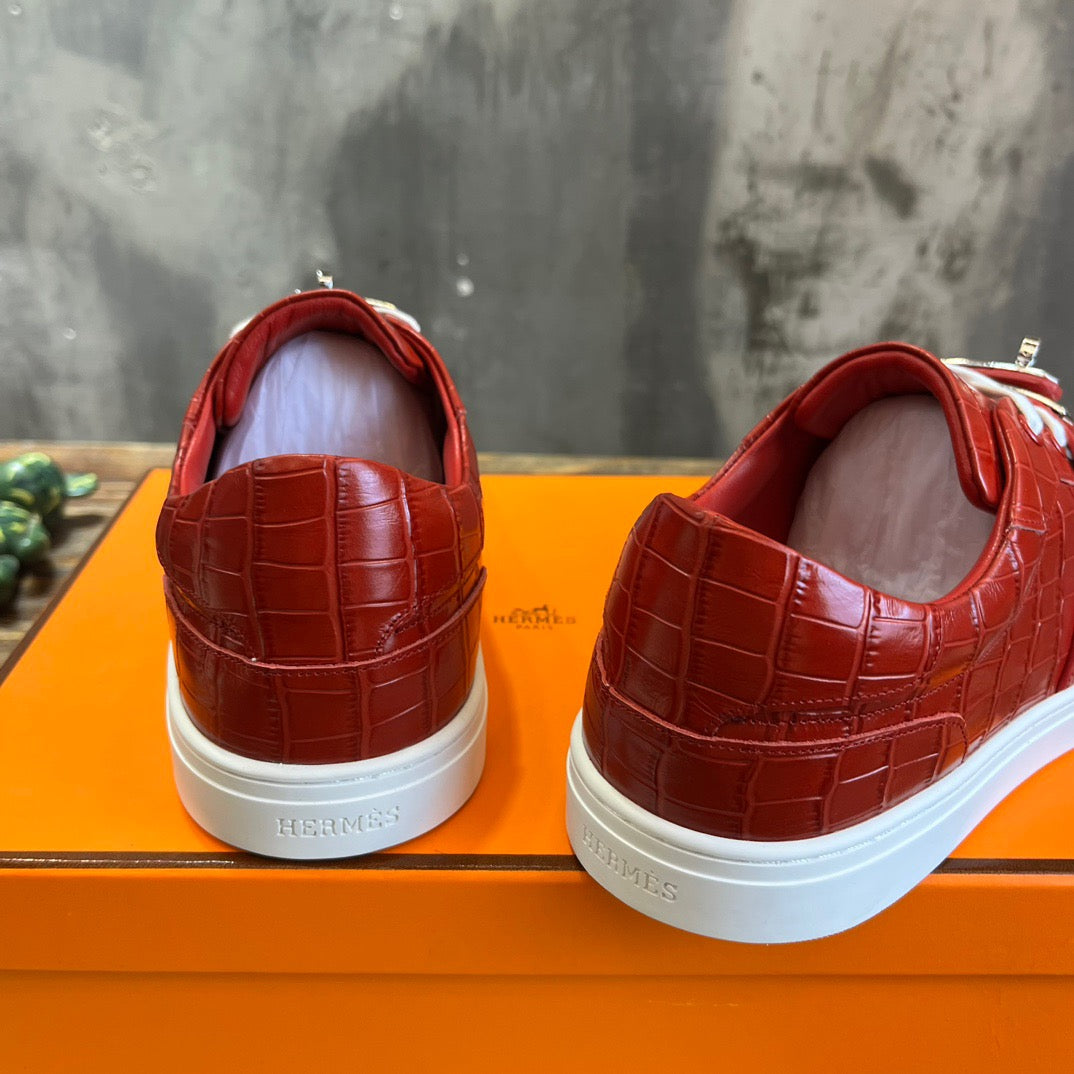 HERM Sneakers