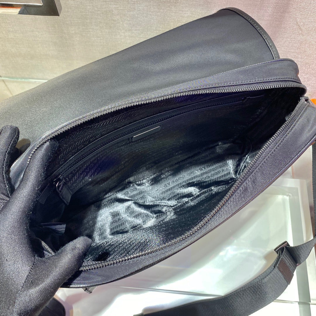 PRA Messenger Bag