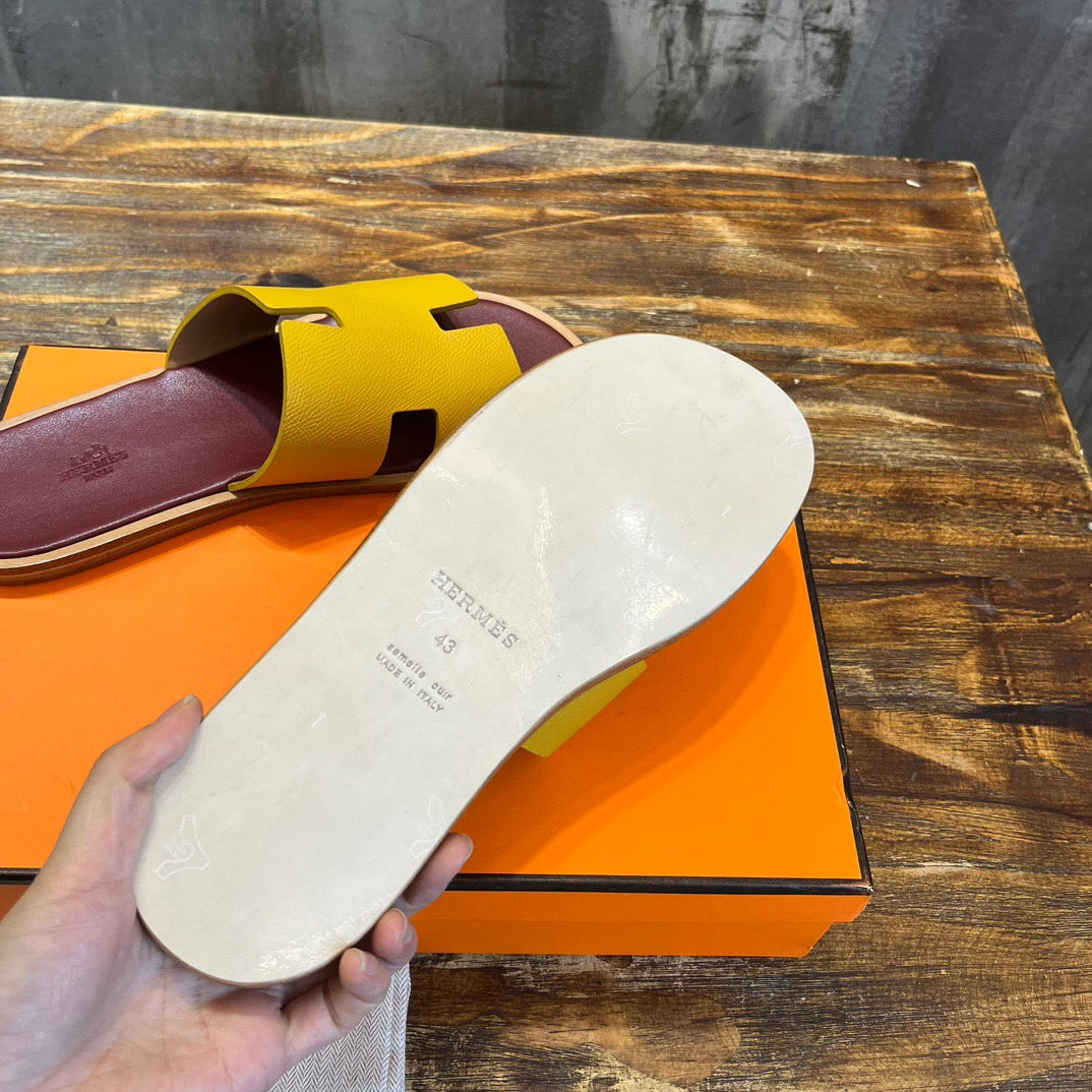 HERM Sandal