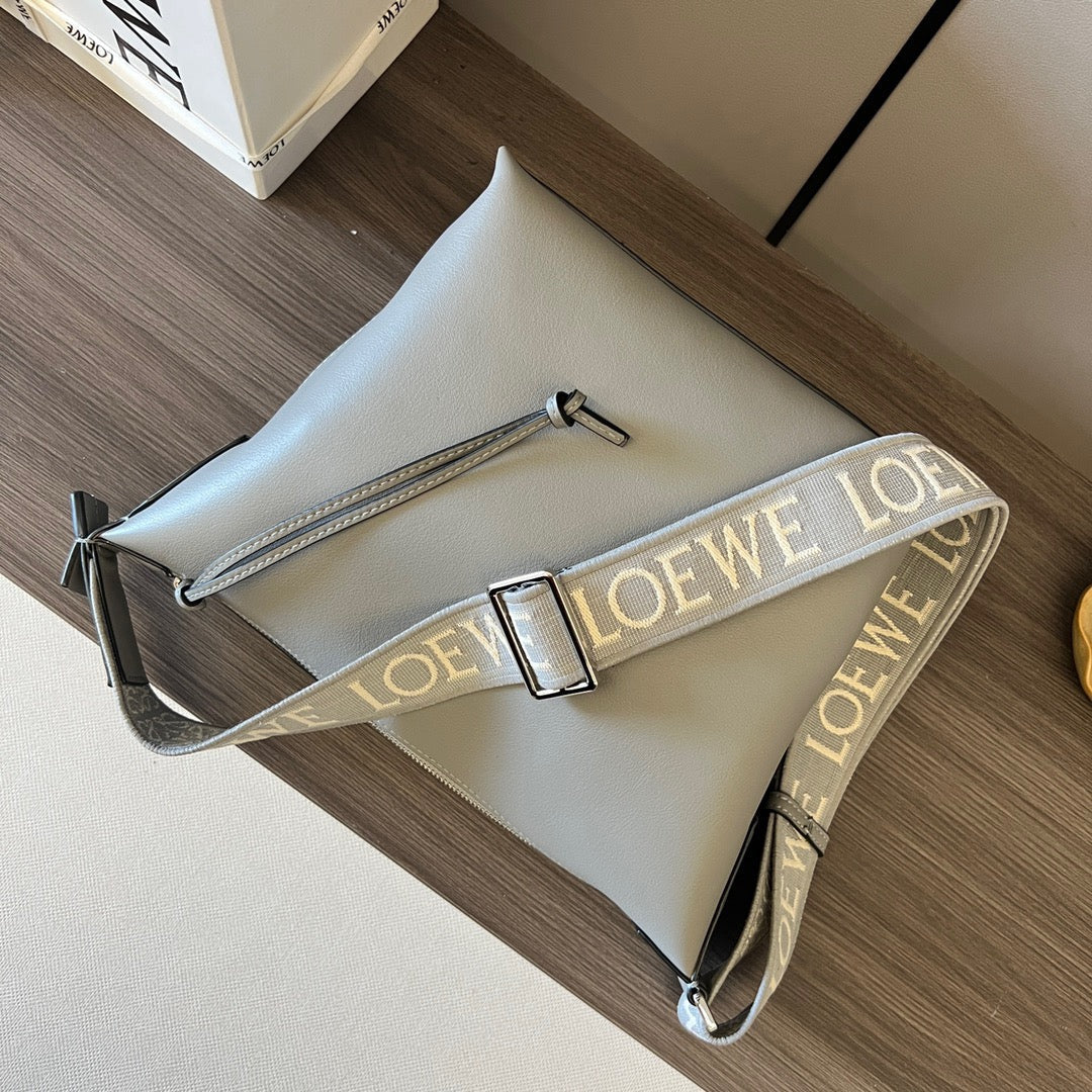 LO Messenger Bag