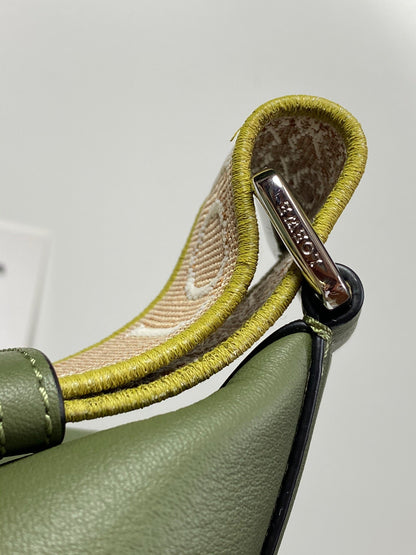 LO Messenger Bag