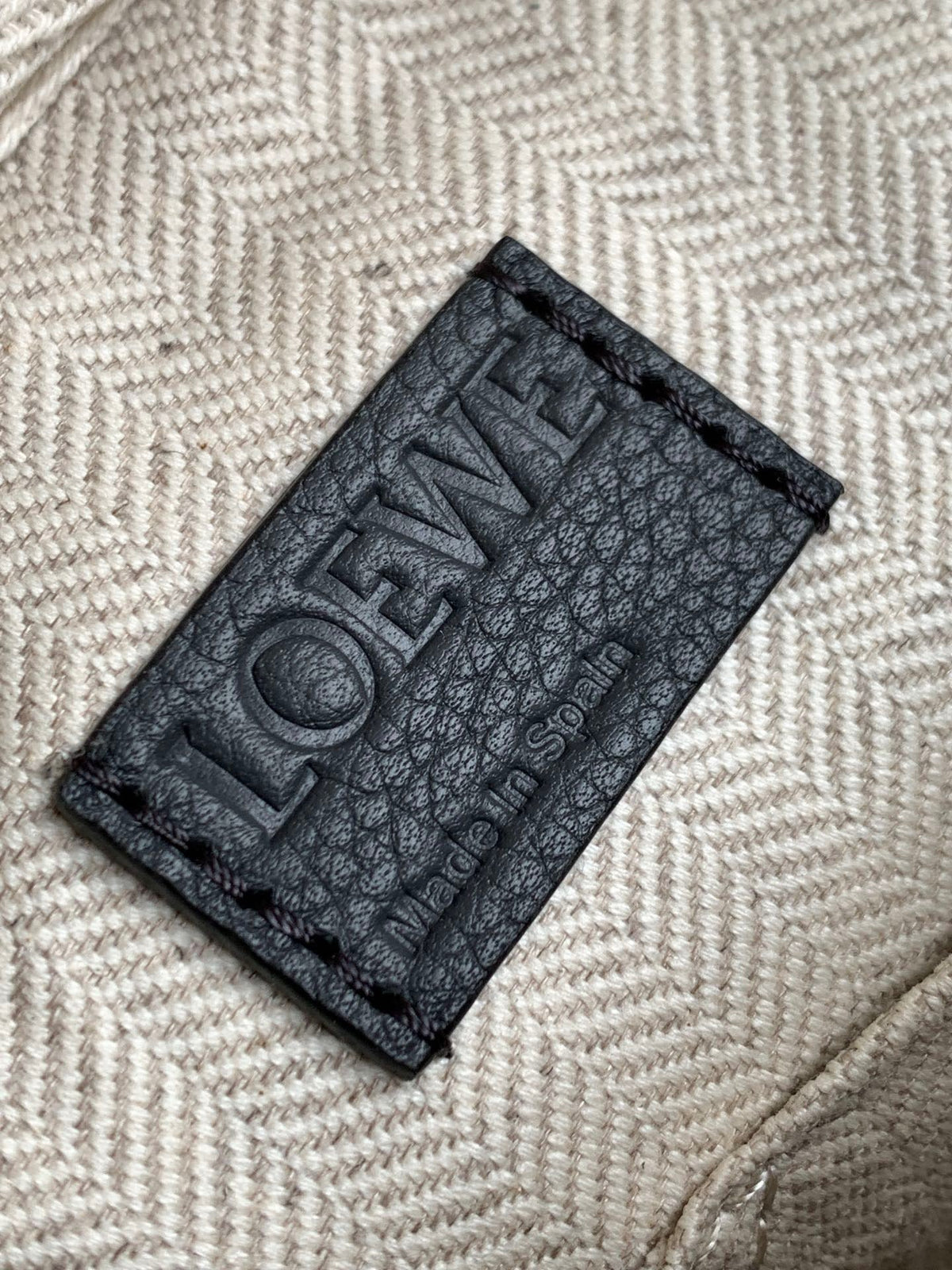 LO Messenger Bag