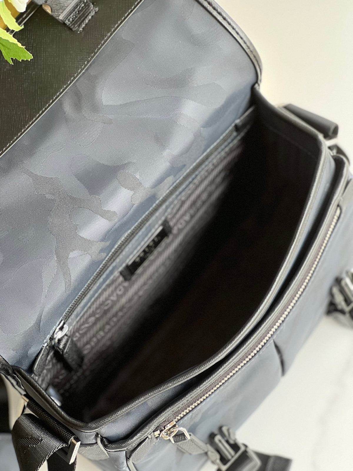 PRA Messenger Bag