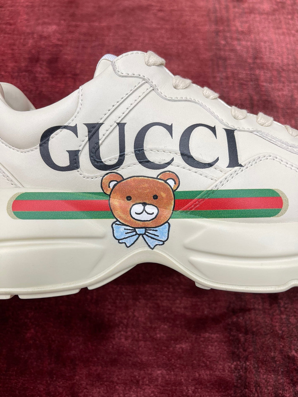 Sneakers & Shoes