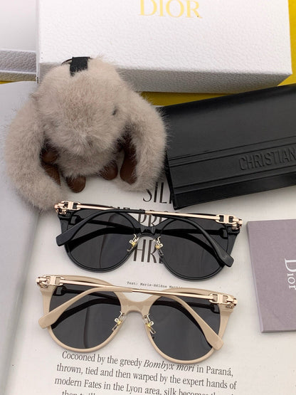 MONTAIGNE SUNGLASS CD3752 IN ACETATE
