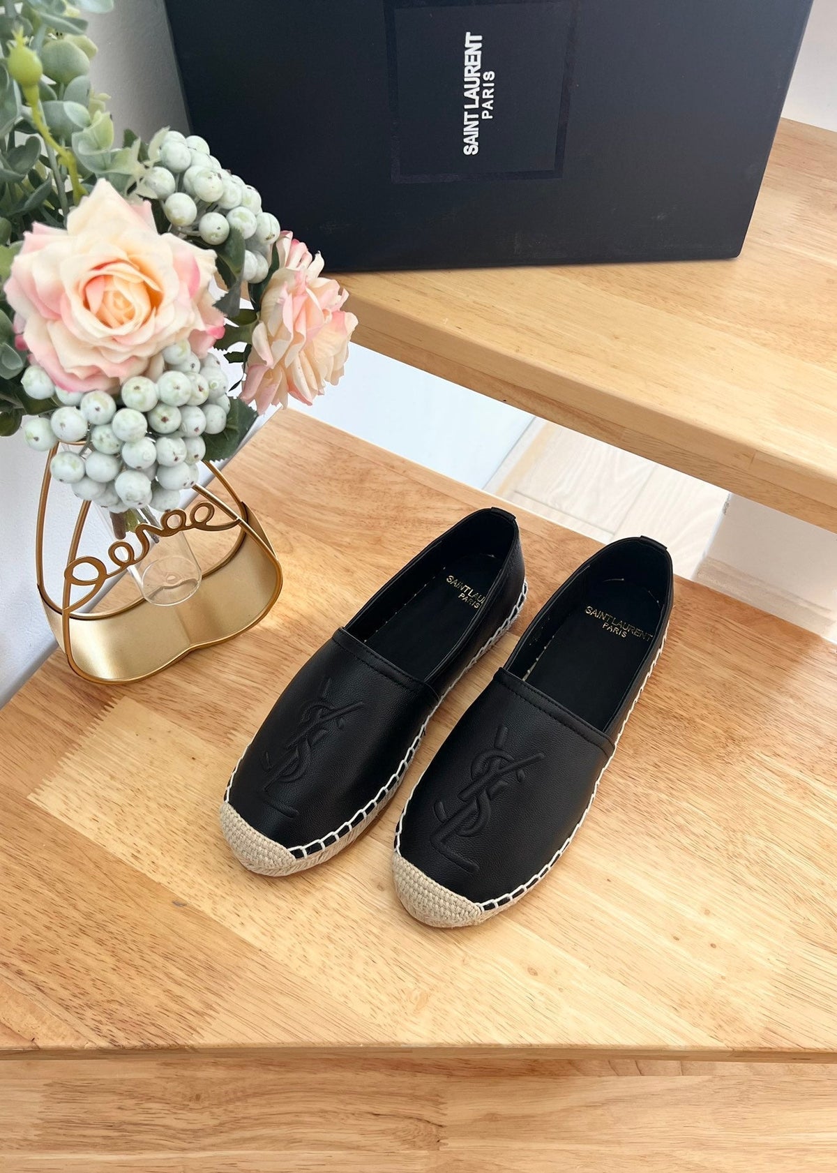 SL YVES EMBOSSED LOGO SLIP ON BLACK CALFSKIN