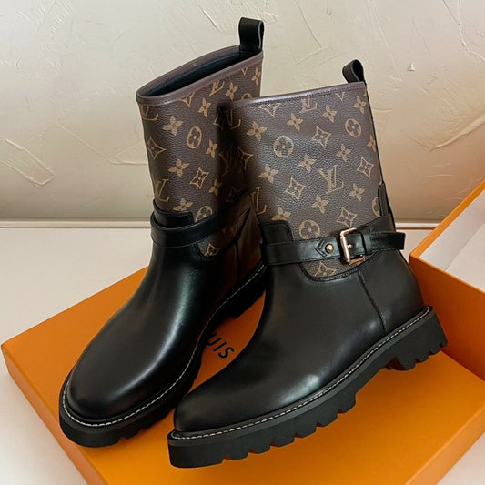 TERRITORY FLAT ANKLE BOOT IN BLACK MIX CHOCOLATE BROWN MONOGRAM CALFSKIN