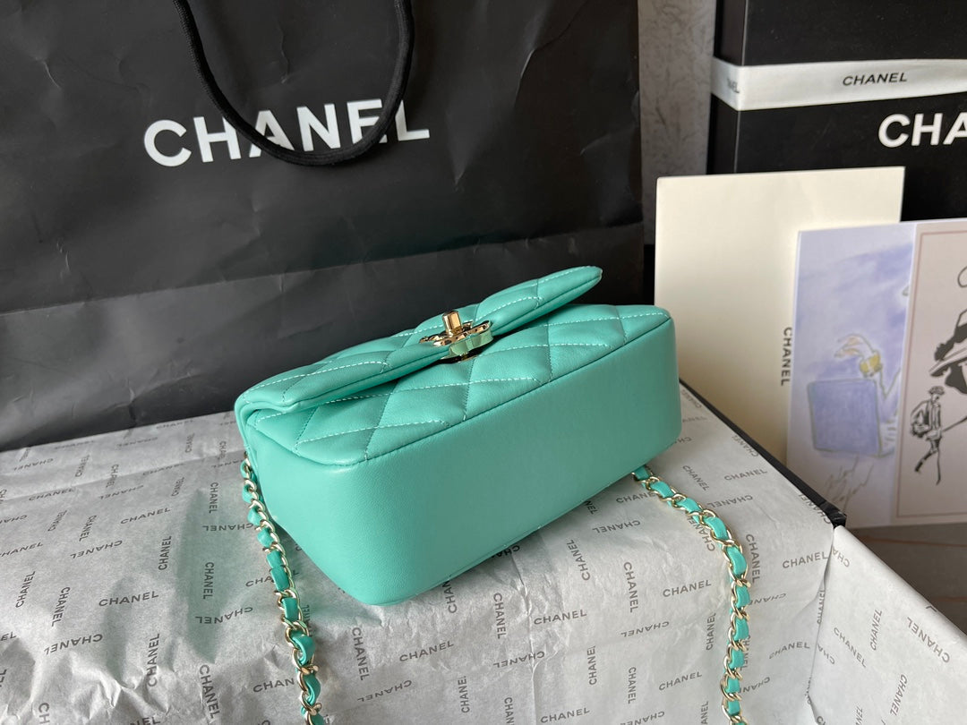 CC 20 BAG IN PERSIAN GREEN CALFSKIN GOLD HARDWARE