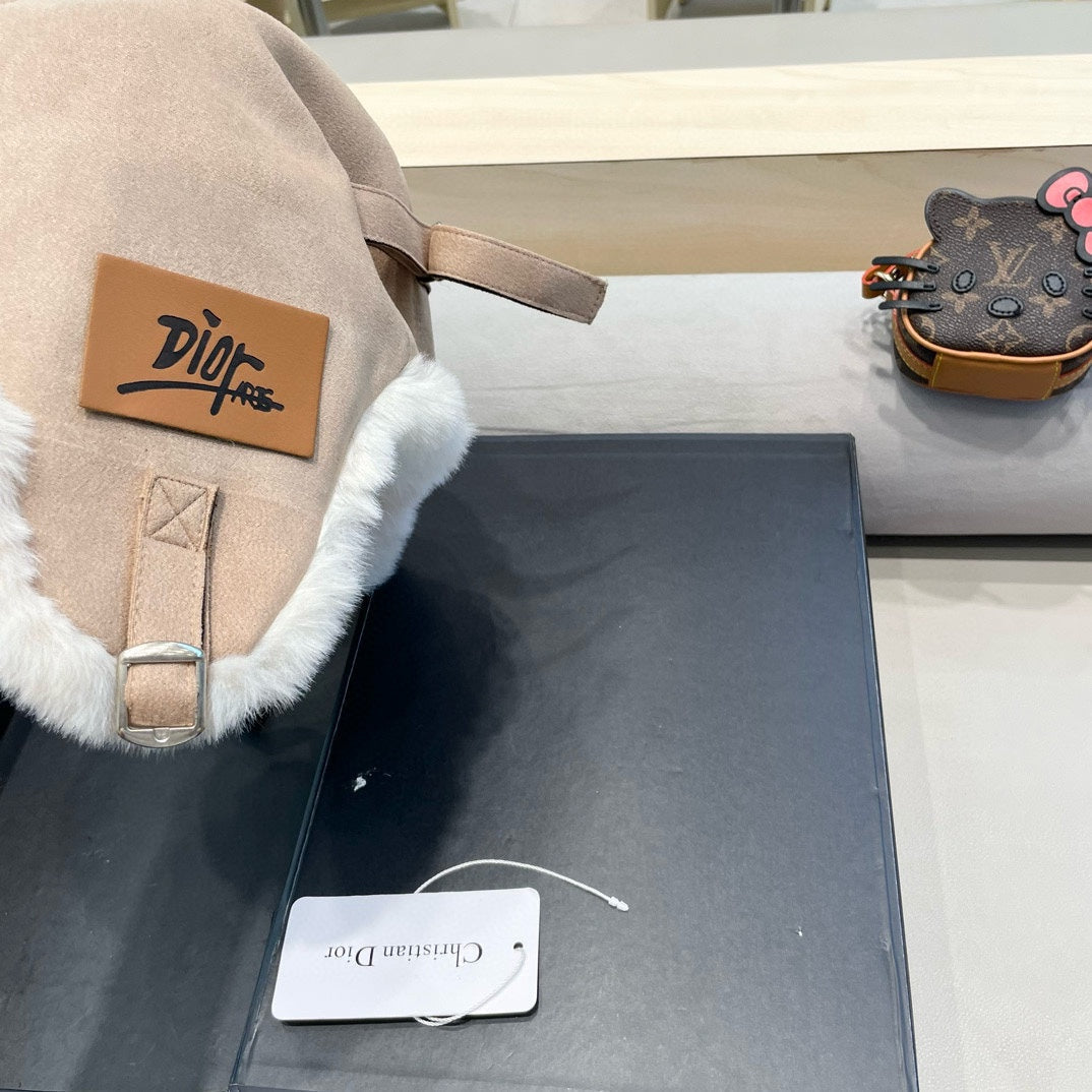 TRAPPER HAT IN KHAKI BEIGE VELVET AND RABBIT FUR 431382